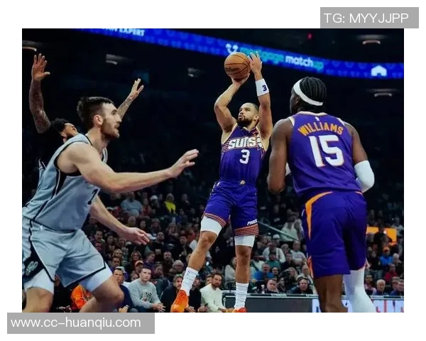 太阳半场领先奇才7分狄龙与布克表现平平特雷约翰逊独得18分