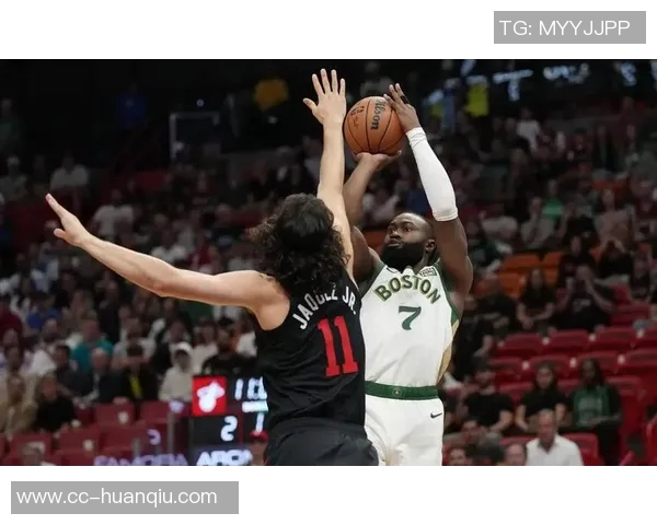 沃尔什半场完美表现七投全中三分三中三狂砍18分3篮板3抢断展现狠人风范